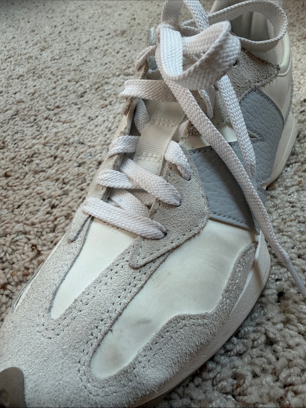 327 New Balance View 6